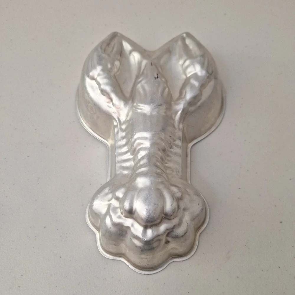 Vintage Silver Lobster Wall Hanging Jello Cake Mold MCM Gold Girls